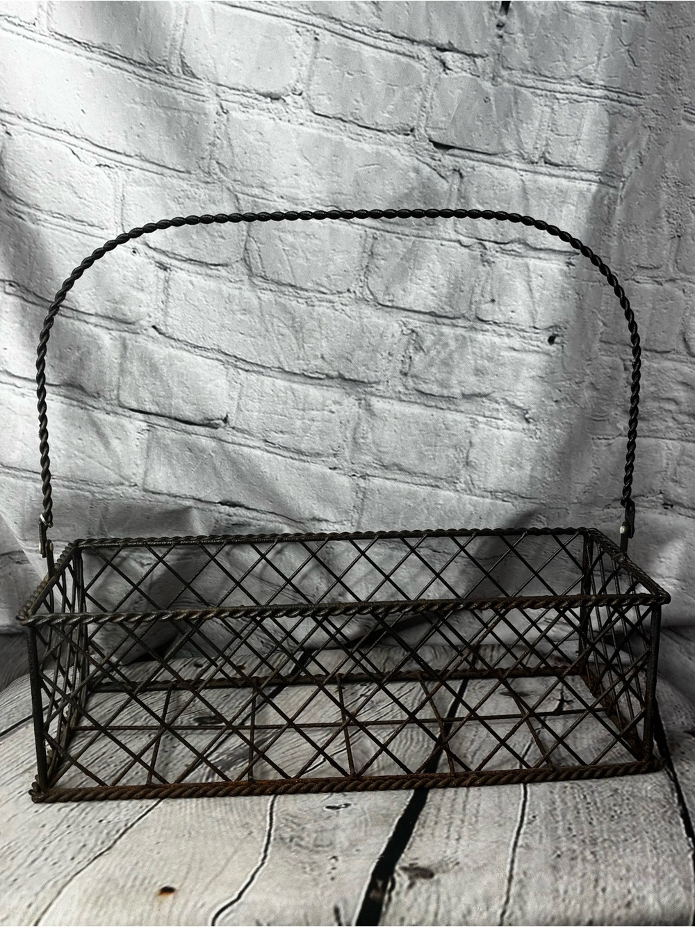 Retro French Country Rustique Metal Wire Basket Utility Caddy Multipurpose GUC